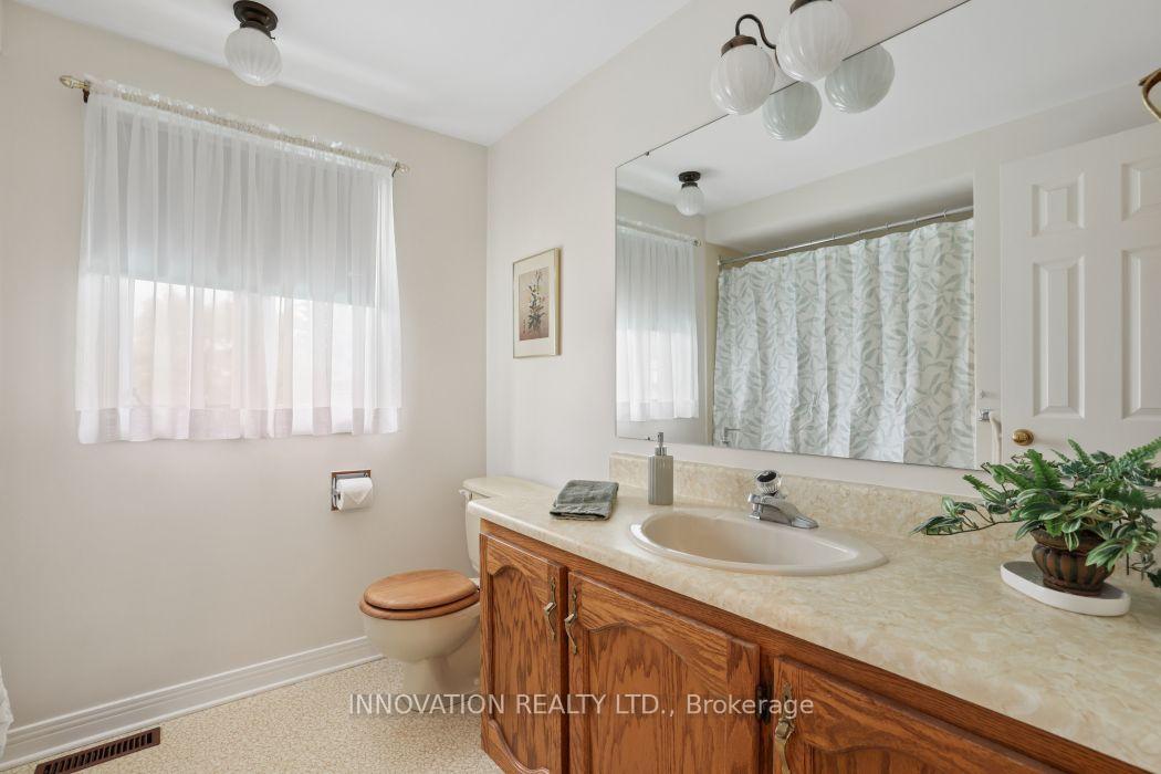 Photo 24 of 64 Thare Crescent, Ottawa, Barrhaven - Knollsbrook — HOMEH