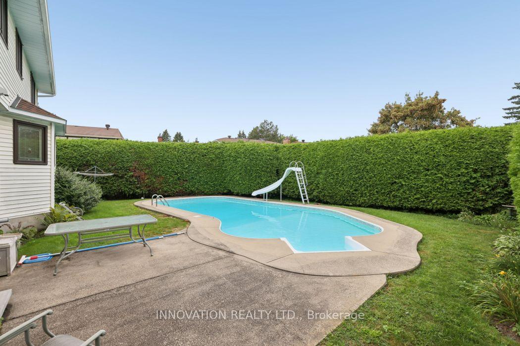 Photo 32 of 64 Thare Crescent, Ottawa, Barrhaven - Knollsbrook — HOMEH