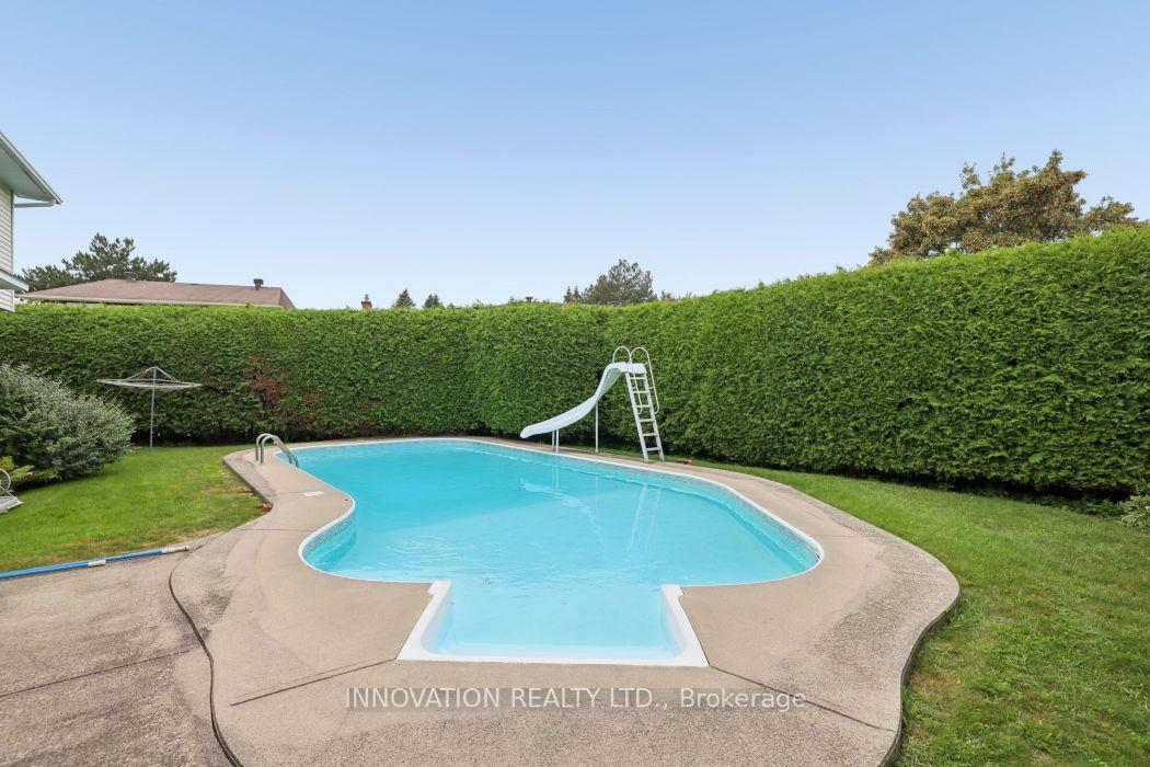 Photo 33 of 64 Thare Crescent, Ottawa, Barrhaven - Knollsbrook — HOMEH