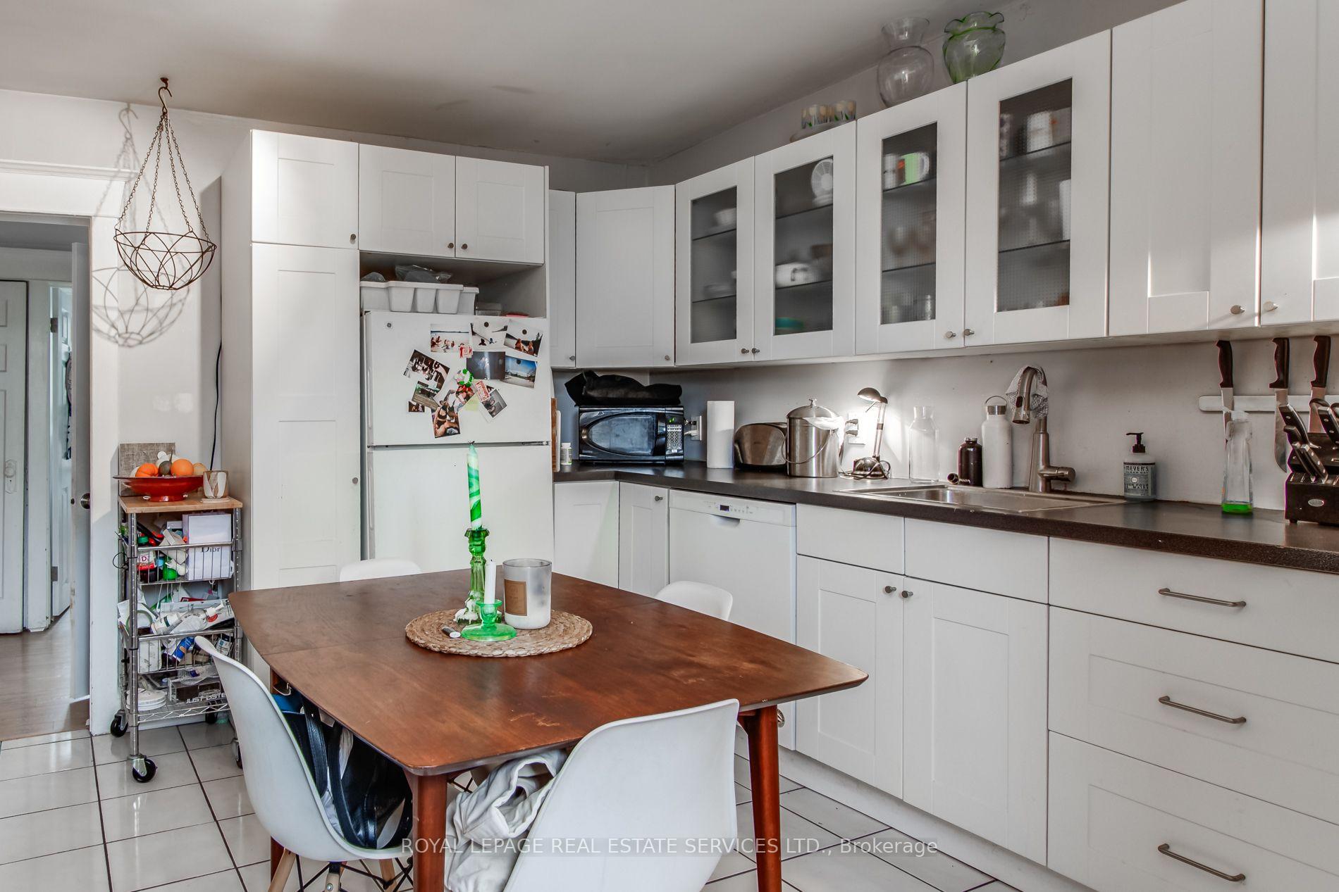 Photo 6 of Unit 2, 50 Rusholme Road, Toronto, Little Portugal — HOMEH