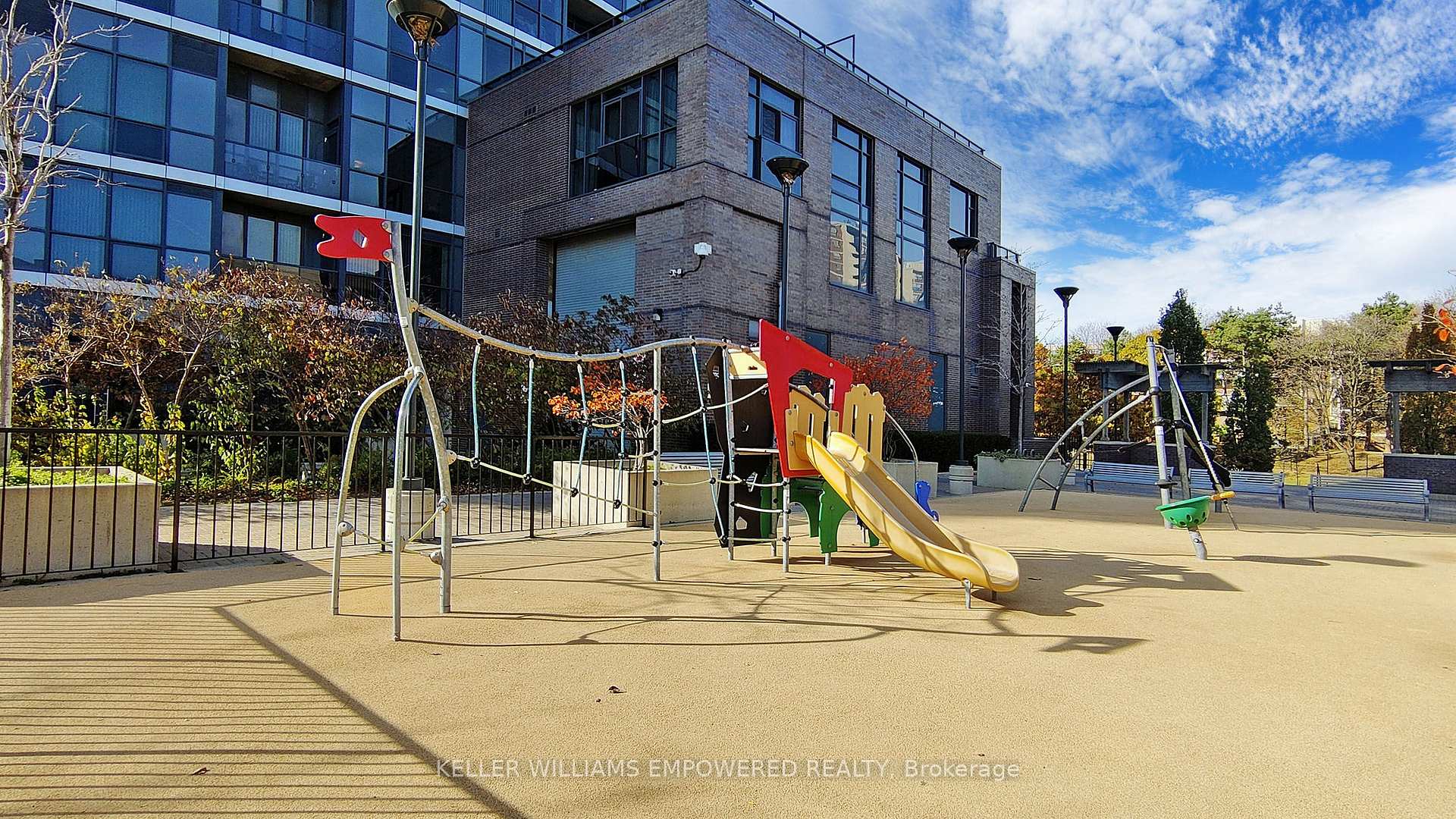 Photo 42 of Unit 1401, 9 Valhalla Inn Road, Etobicoke, Islington-City Centre West — HOMEH