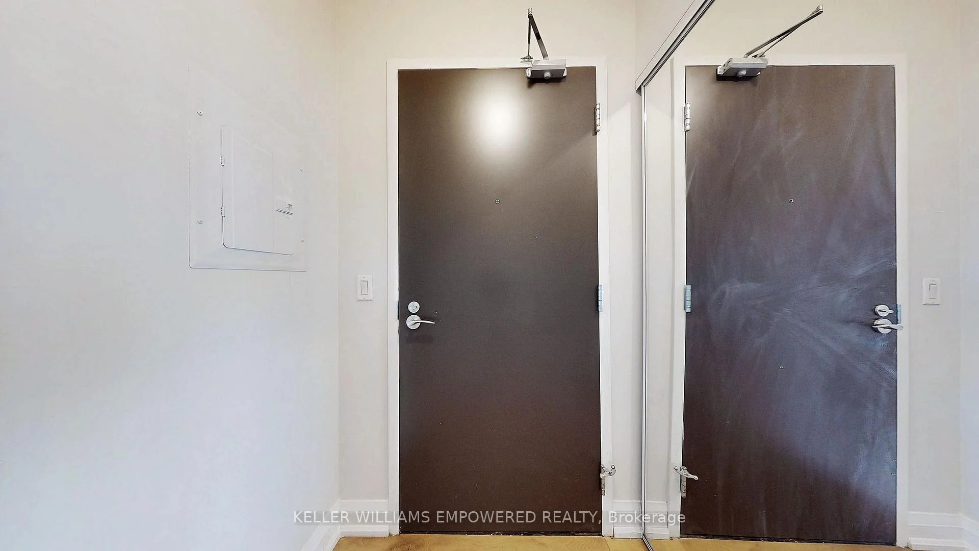 Photo 6 of Unit 1401, 9 Valhalla Inn Road, Etobicoke, Islington-City Centre West — HOMEH