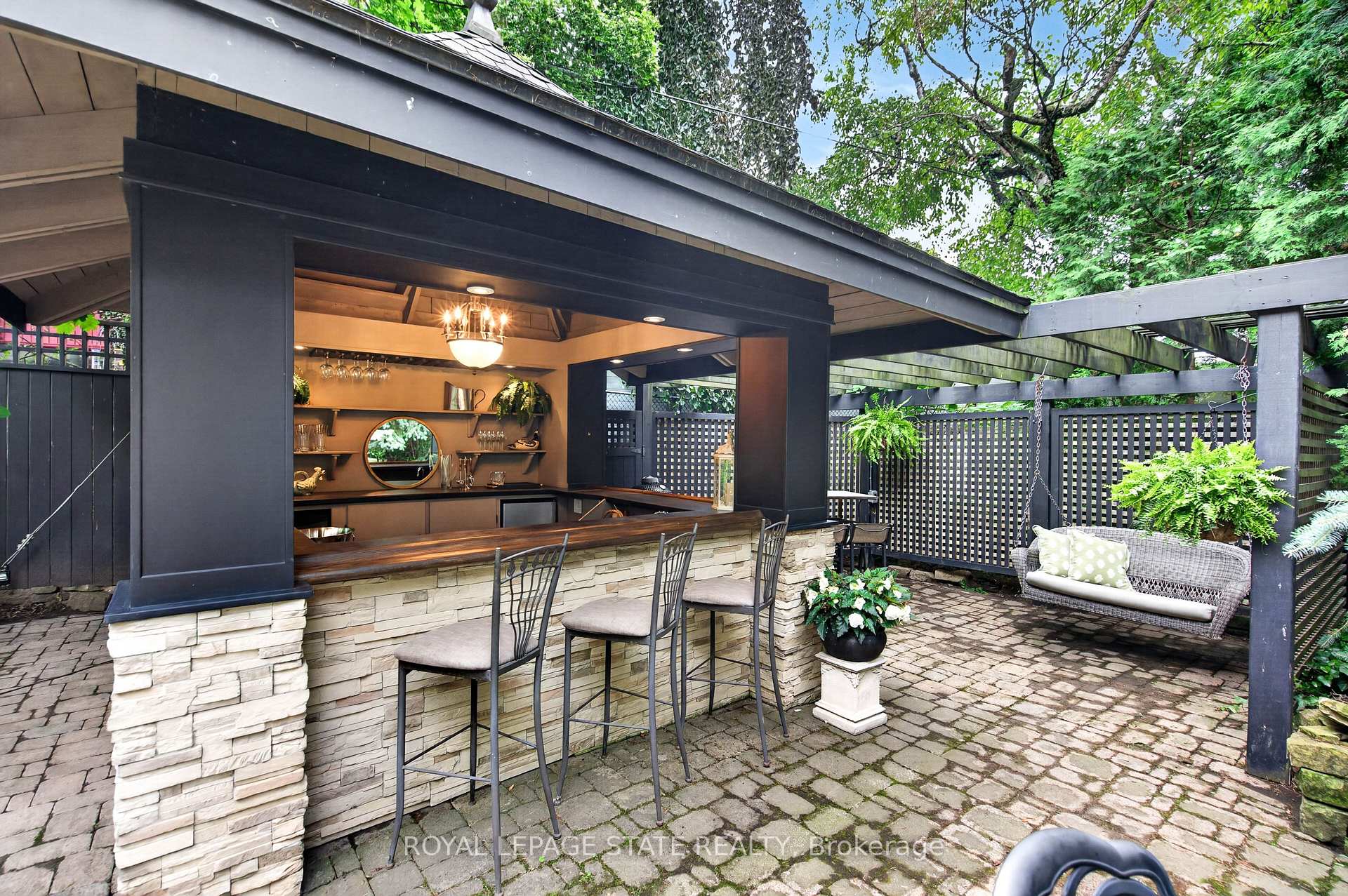 Photo 36 of 77 Claremont Drive, Hamilton, Southam — HOMEH