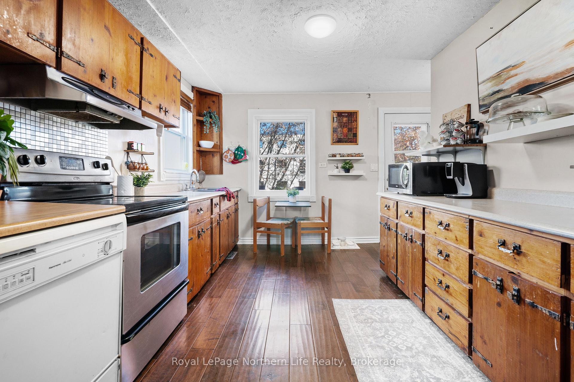 Photo 13 of 478 First Avenue W, North Bay, Central — HOMEH