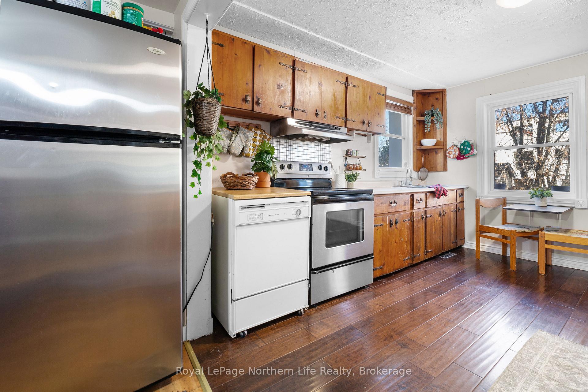 Photo 14 of 478 First Avenue W, North Bay, Central — HOMEH