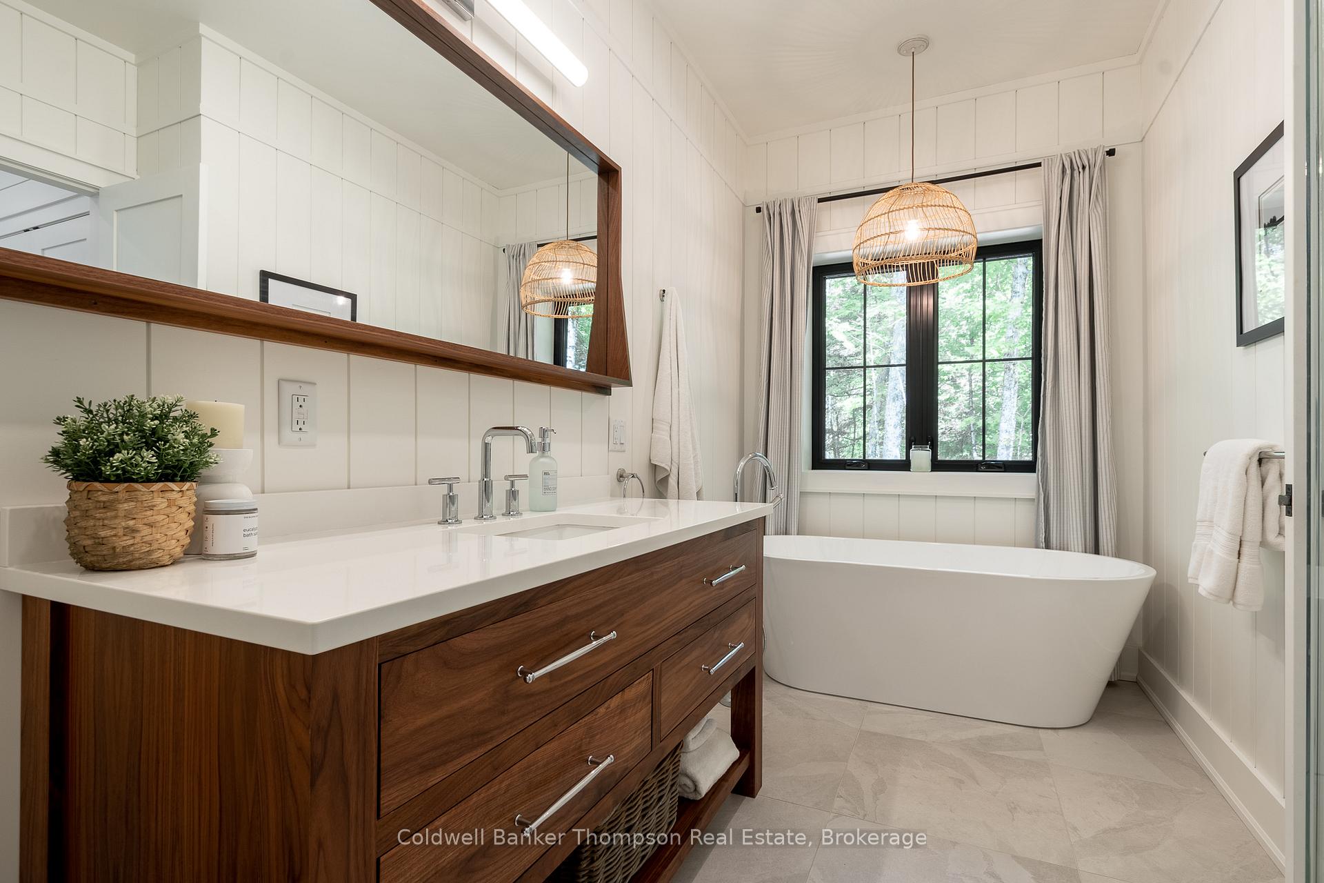Photo 16 of 960 Brunel Road, Huntsville, Brunel — HOMEH