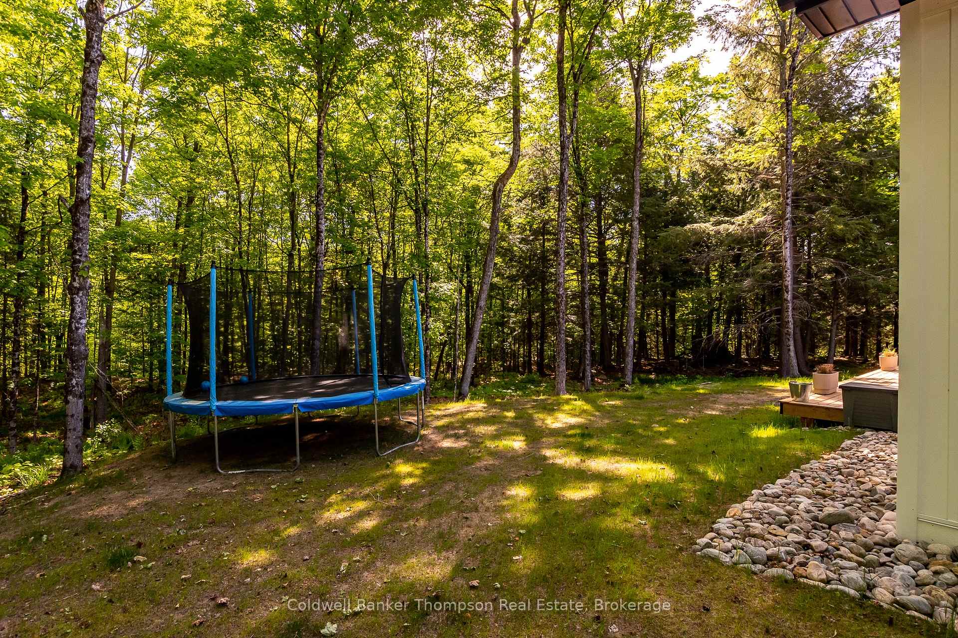 Photo 33 of 960 Brunel Road, Huntsville, Brunel — HOMEH
