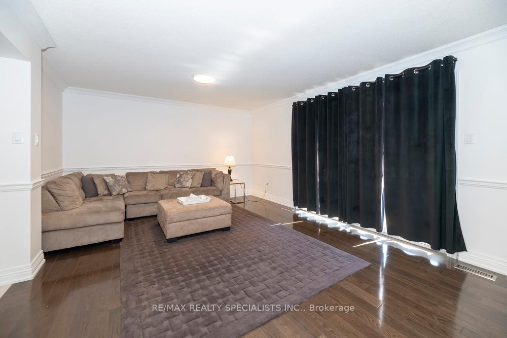 Photo 13 of 77 Leander Street, Brampton, Westgate — HOMEH