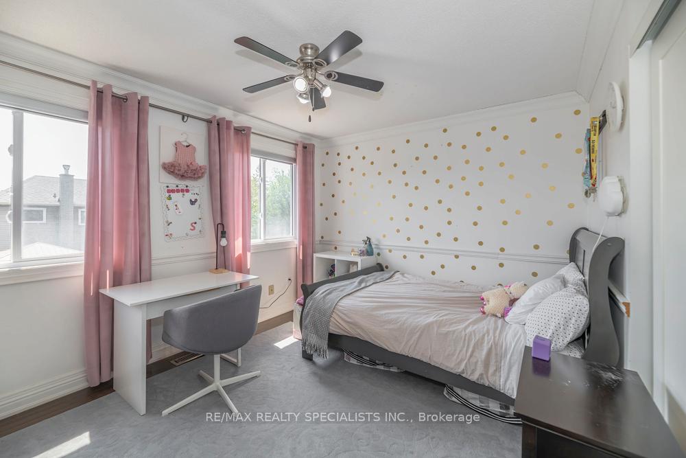 Photo 24 of 77 Leander Street, Brampton, Westgate — HOMEH