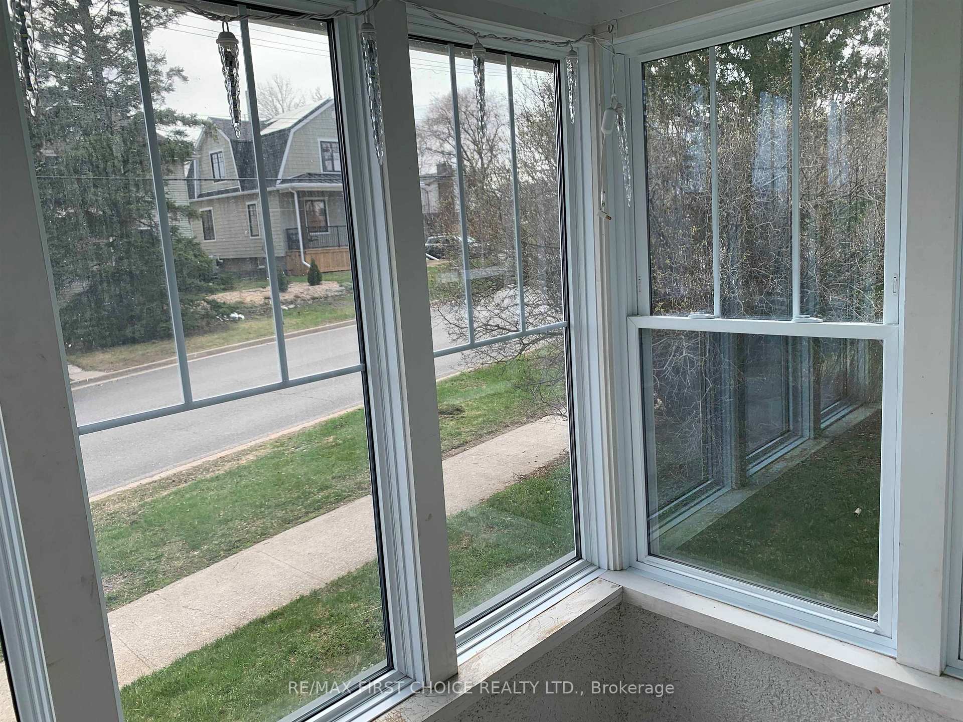 Photo 5 of 420 Van Norman Street, Thunder Bay, College Heights — HOMEH