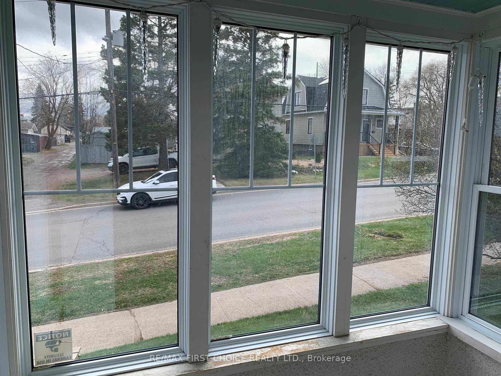 Photo 6 of 420 Van Norman Street, Thunder Bay, College Heights — HOMEH