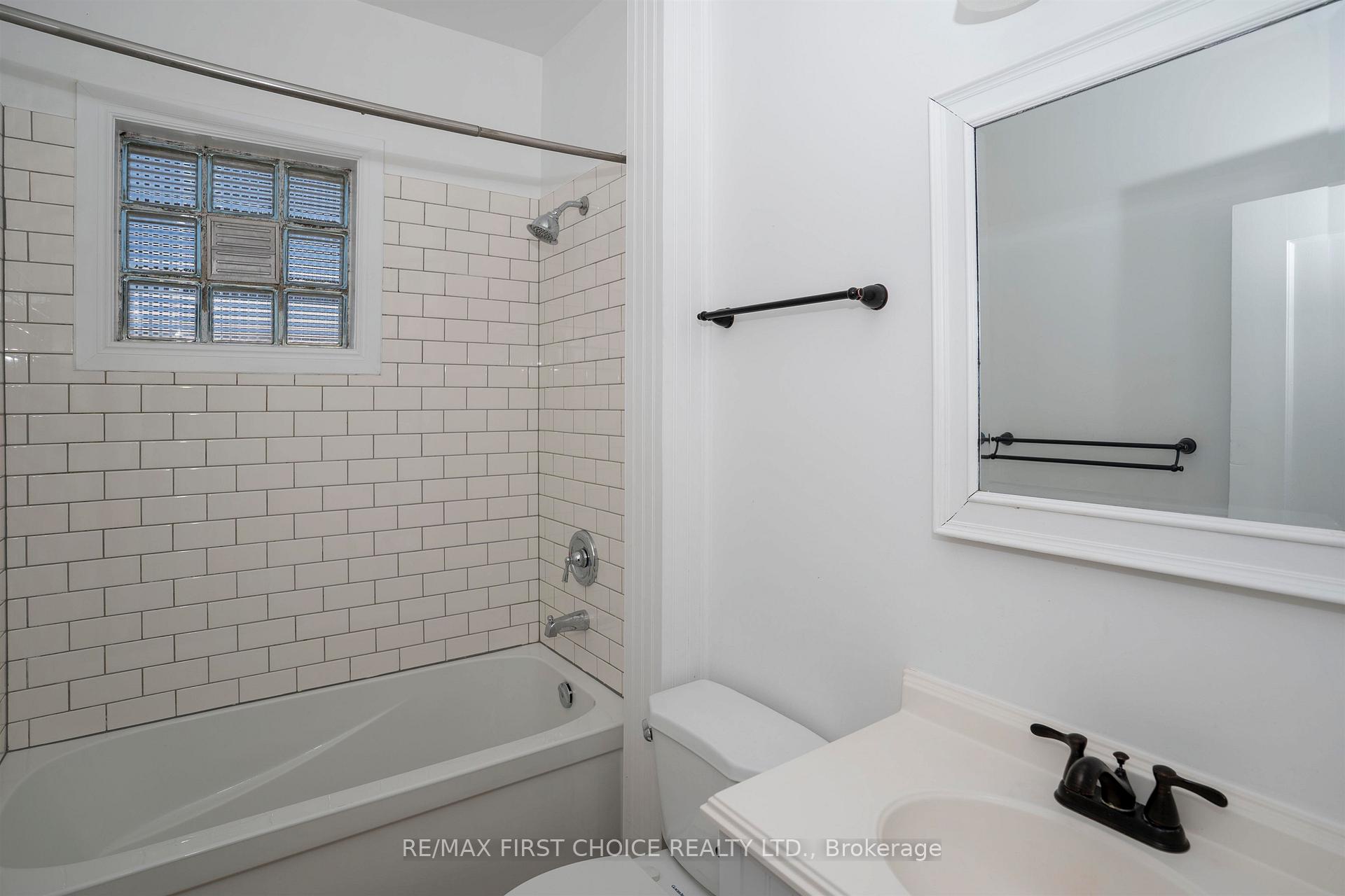 Photo 23 of 420 Van Norman Street, Thunder Bay, College Heights — HOMEH