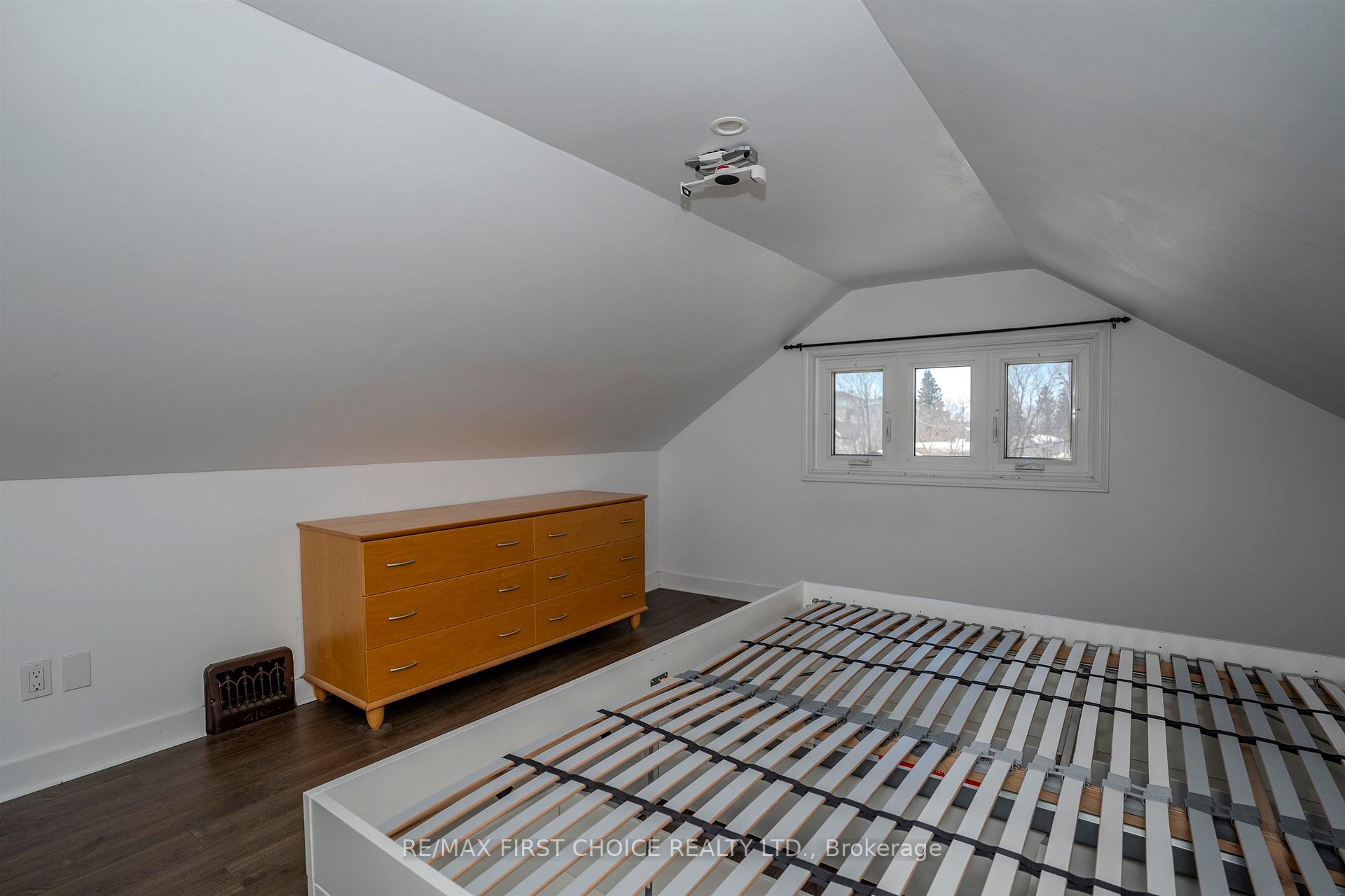 Photo 30 of 420 Van Norman Street, Thunder Bay, College Heights — HOMEH