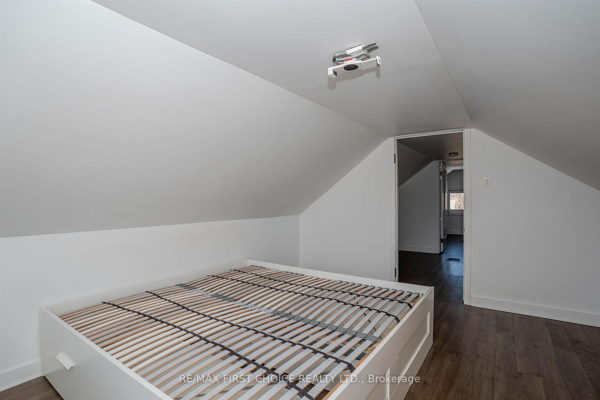 Photo 31 of 420 Van Norman Street, Thunder Bay, College Heights — HOMEH