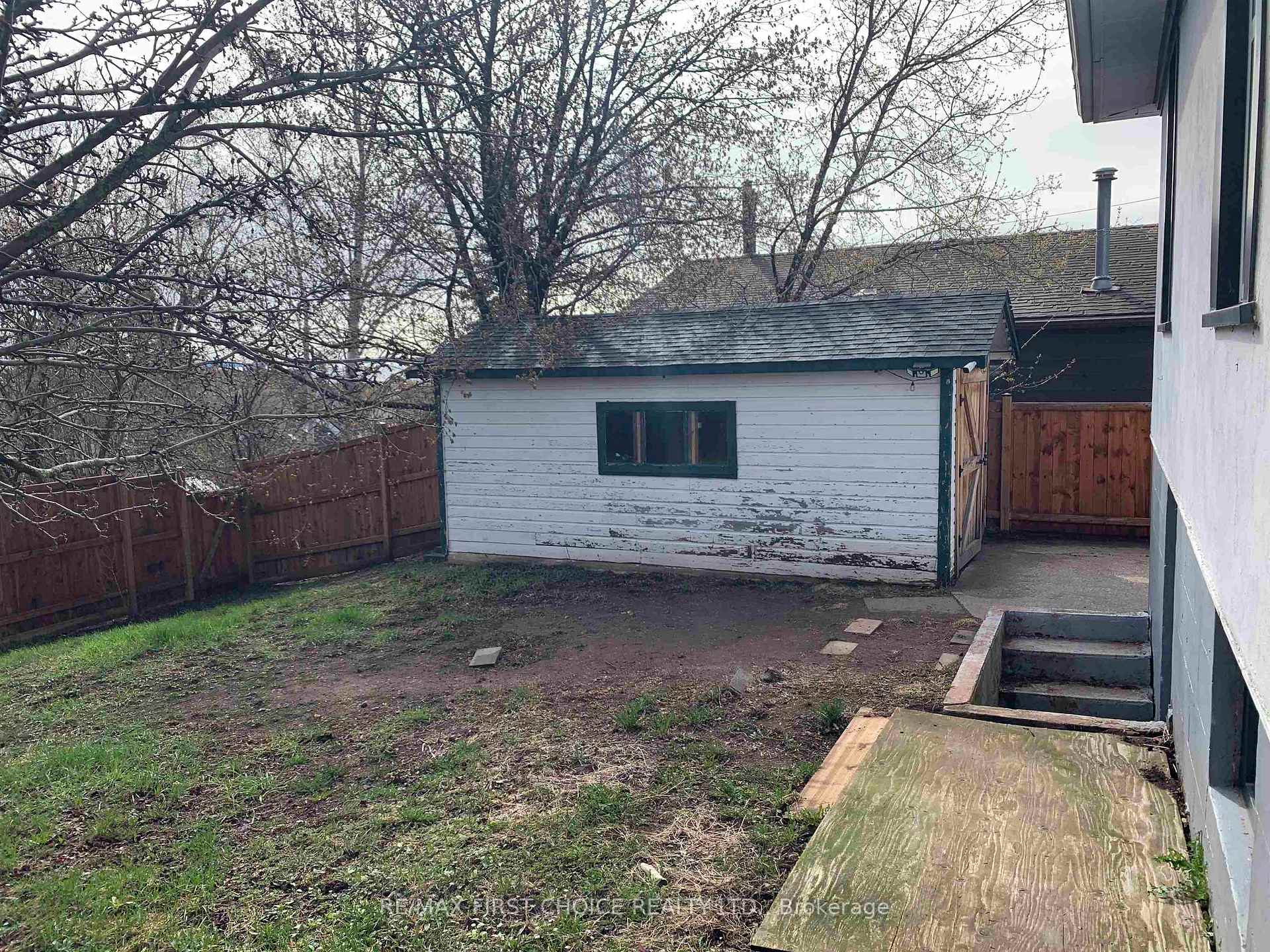 Photo 40 of 420 Van Norman Street, Thunder Bay, College Heights — HOMEH