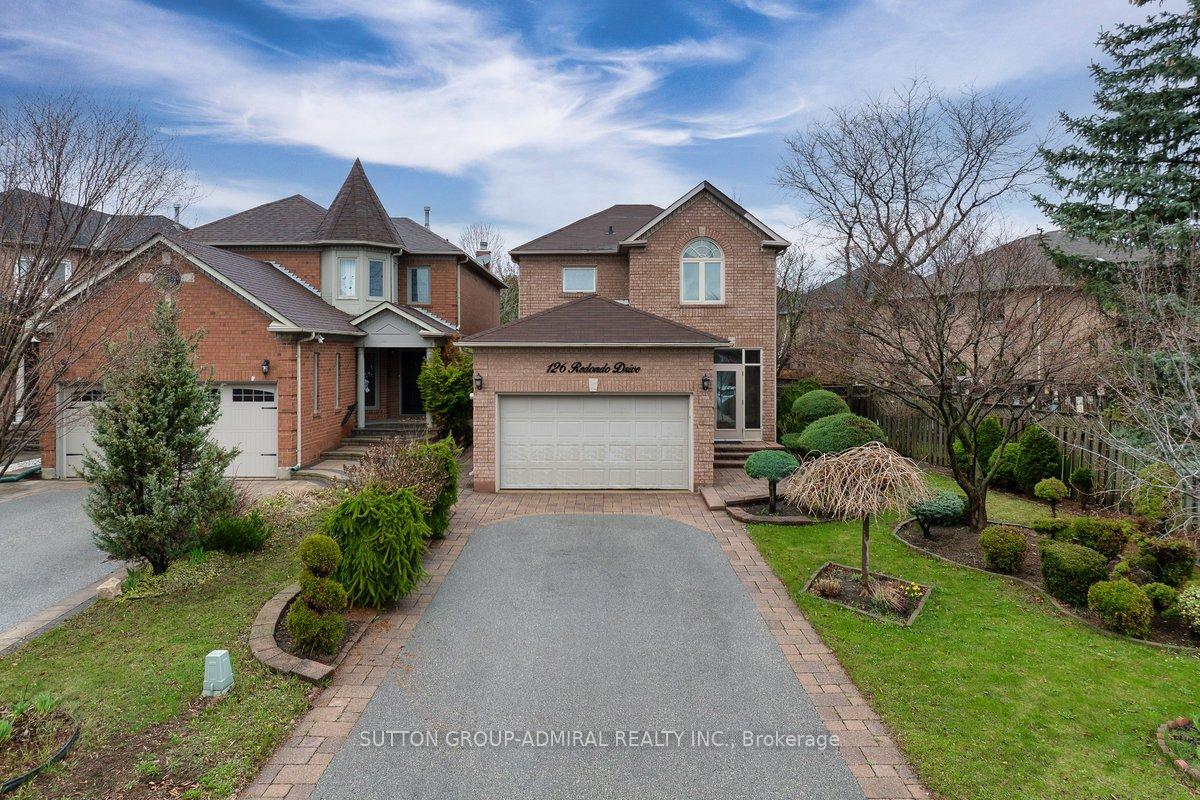 Photo 2 of 126 Redondo Drive E, Vaughan, Beverley Glen — HOMEH