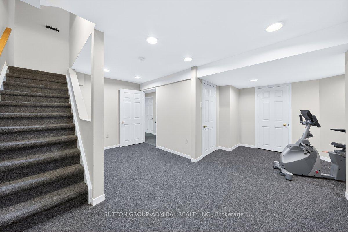 Photo 24 of 126 Redondo Drive E, Vaughan, Beverley Glen — HOMEH