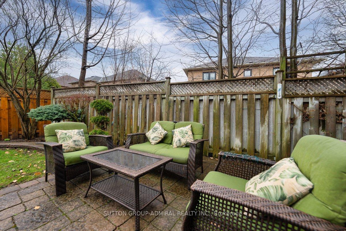 Photo 30 of 126 Redondo Drive E, Vaughan, Beverley Glen — HOMEH
