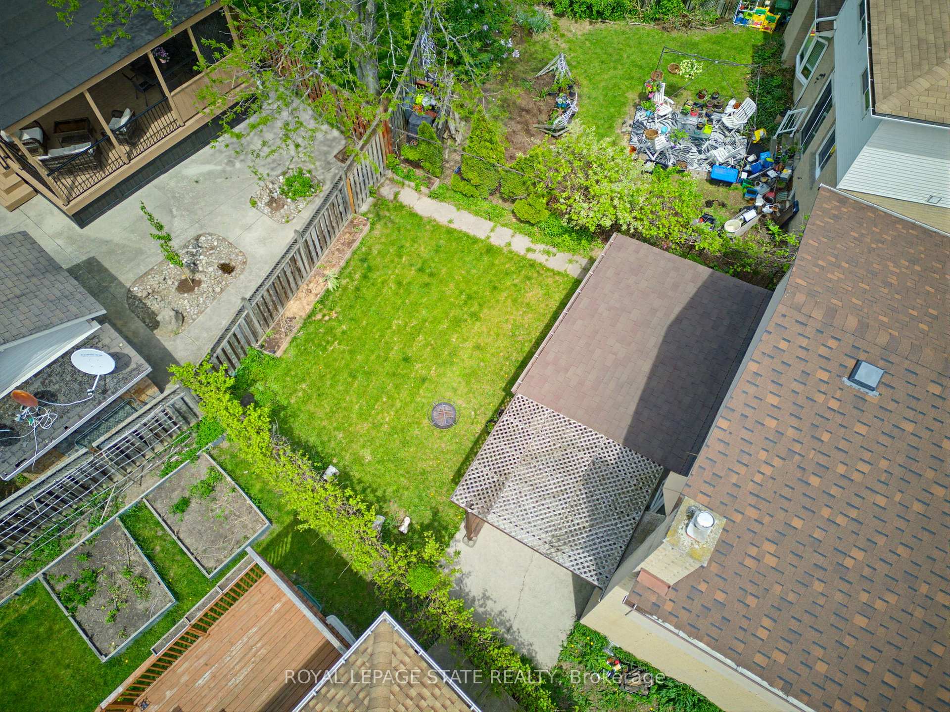 Photo 7 of 459 Dicenzo Drive, Hamilton, Ryckmans — HOMEH