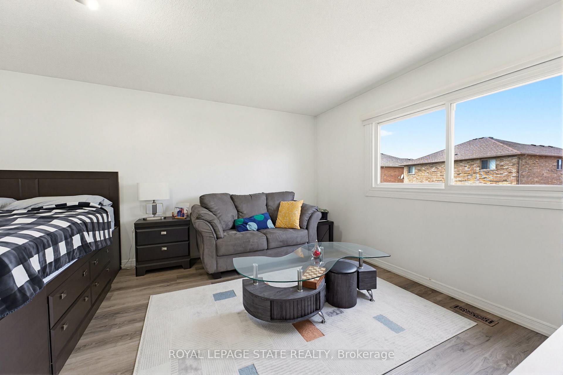 Photo 24 of 459 Dicenzo Drive, Hamilton, Ryckmans — HOMEH