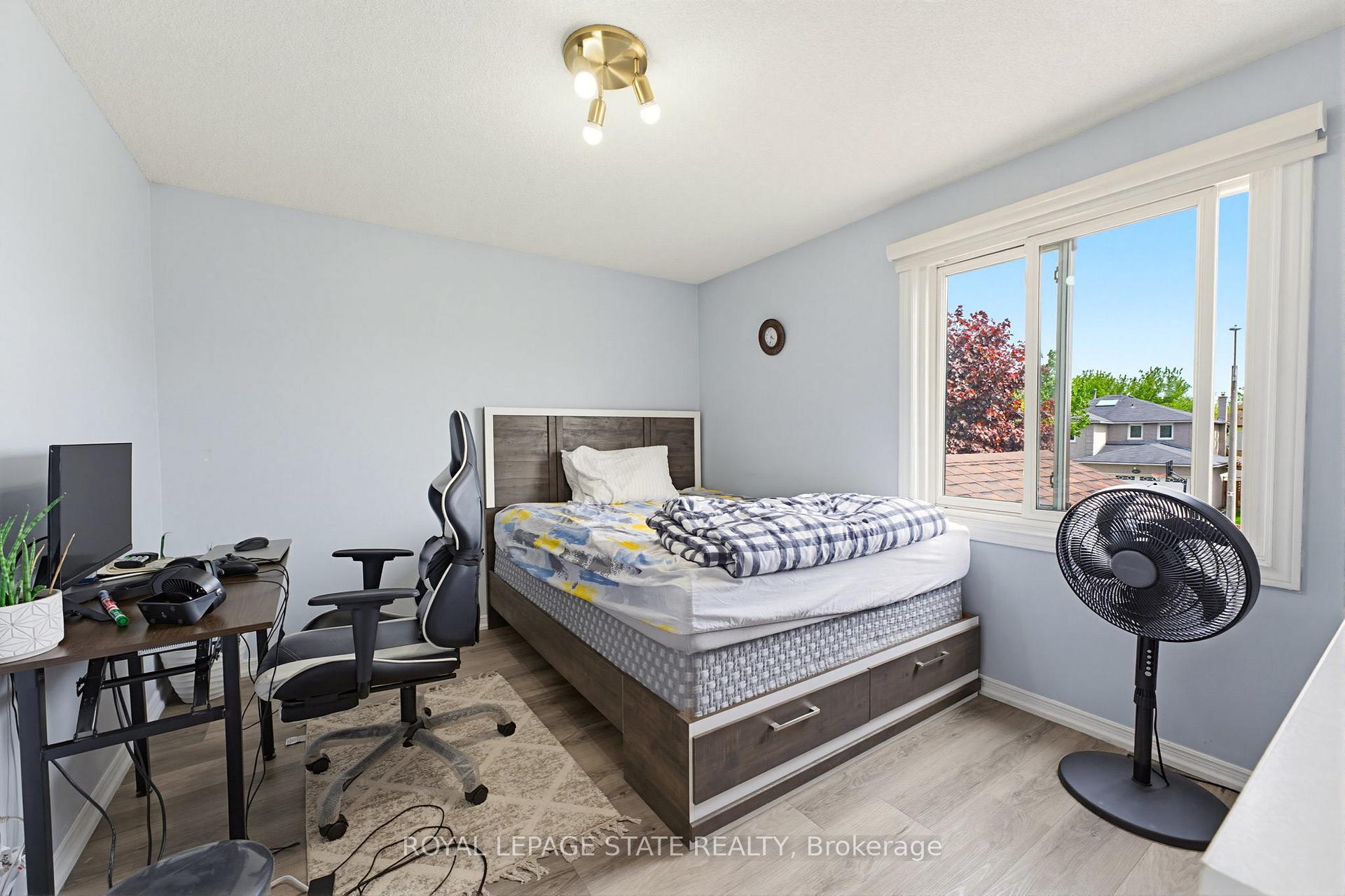 Photo 26 of 459 Dicenzo Drive, Hamilton, Ryckmans — HOMEH