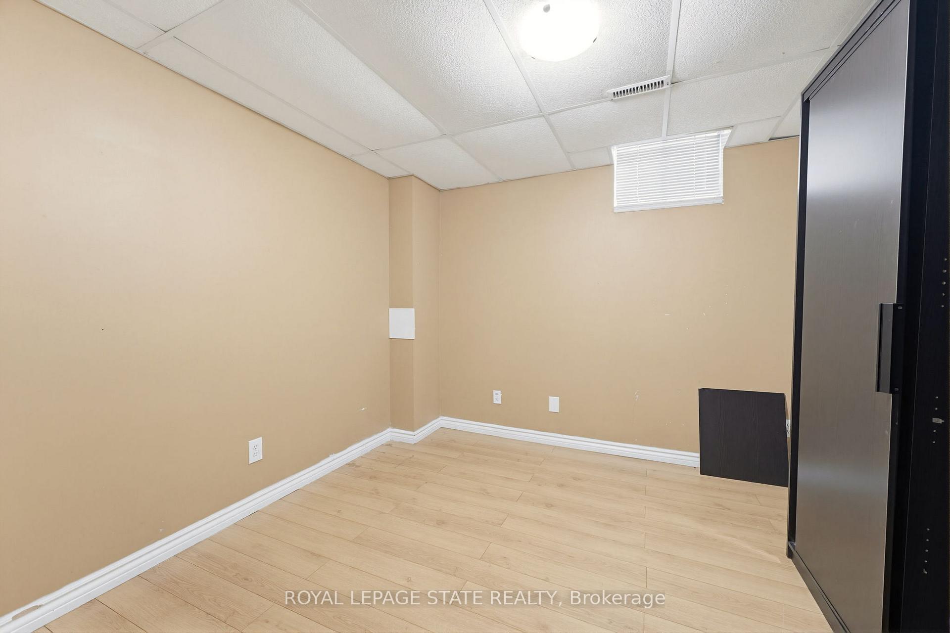 Photo 32 of 459 Dicenzo Drive, Hamilton, Ryckmans — HOMEH