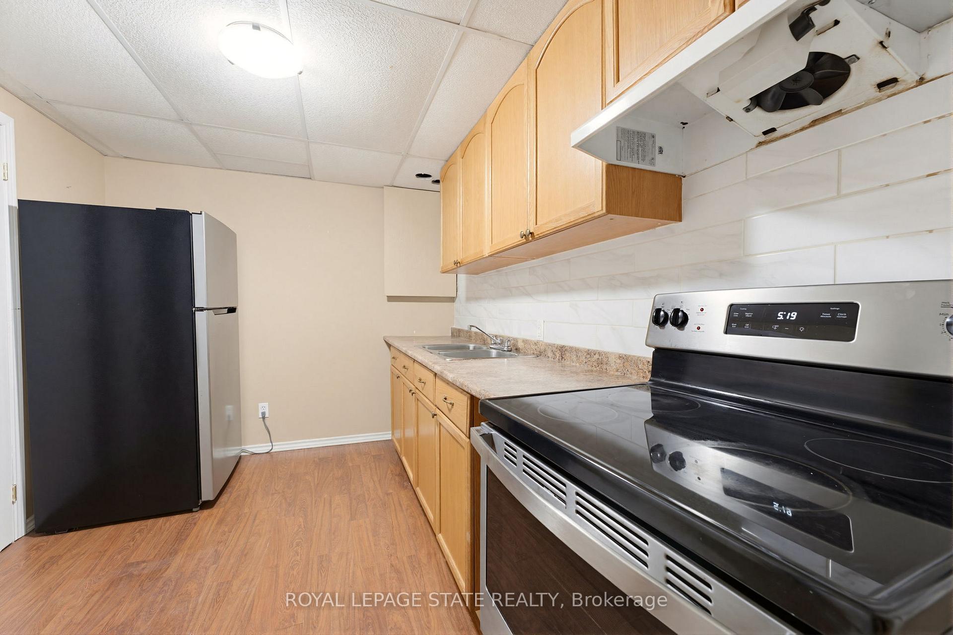Photo 34 of 459 Dicenzo Drive, Hamilton, Ryckmans — HOMEH
