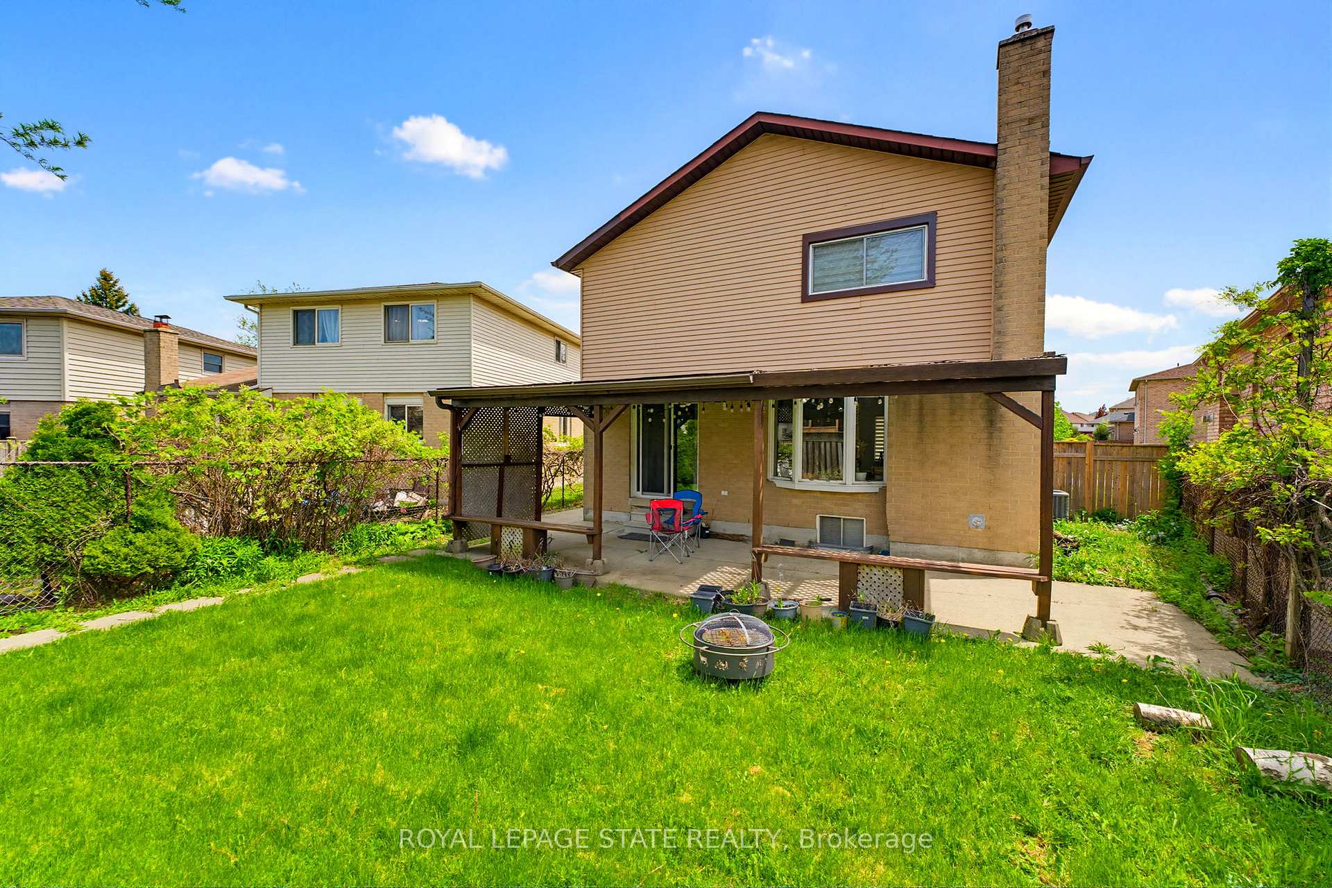 Photo 35 of 459 Dicenzo Drive, Hamilton, Ryckmans — HOMEH