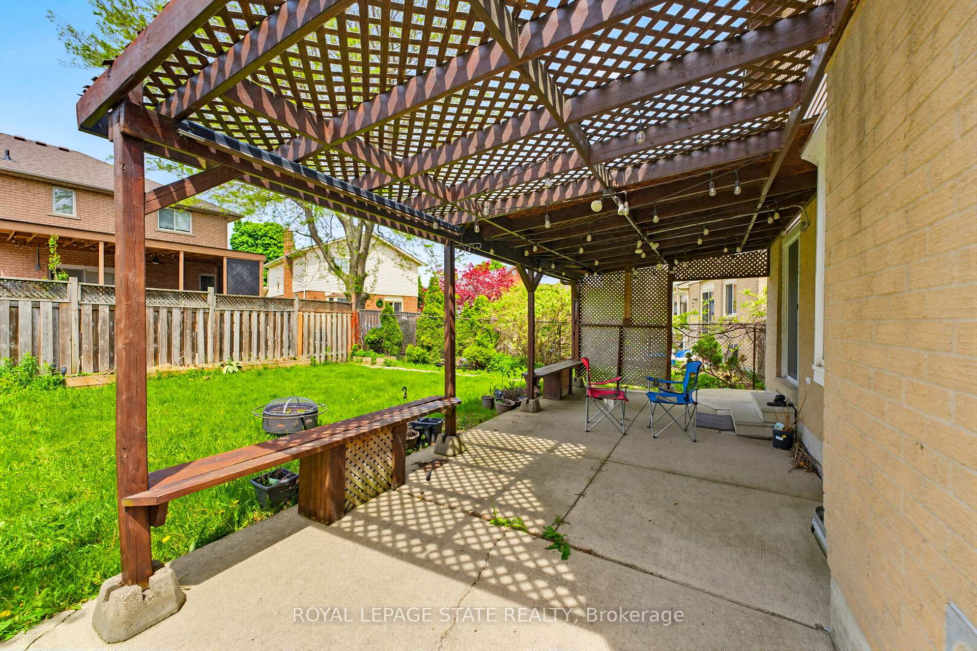Photo 36 of 459 Dicenzo Drive, Hamilton, Ryckmans — HOMEH