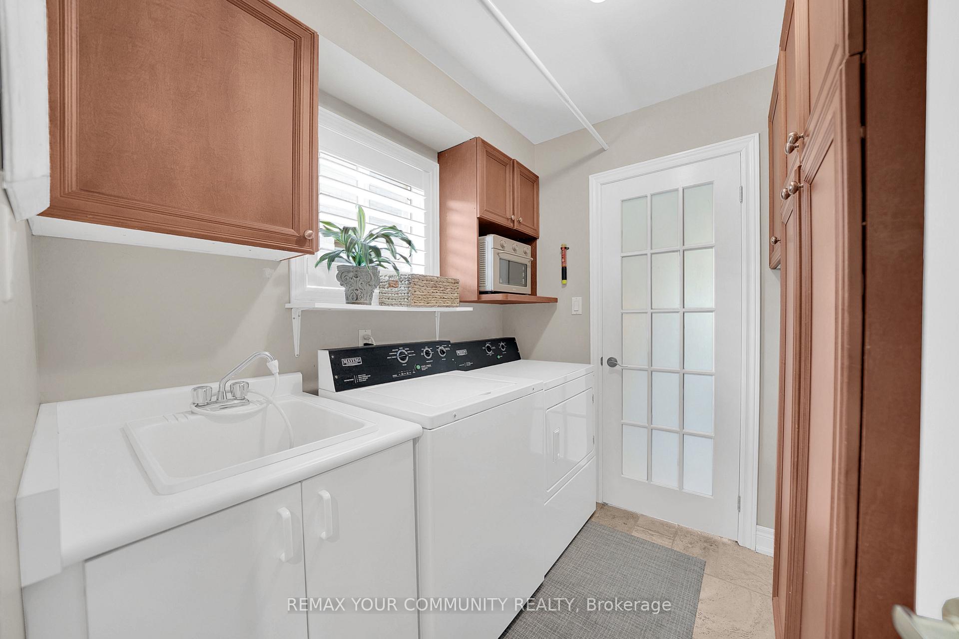 Photo 15 of 127 Waterbury Street, Caledon, Bolton East — HOMEH