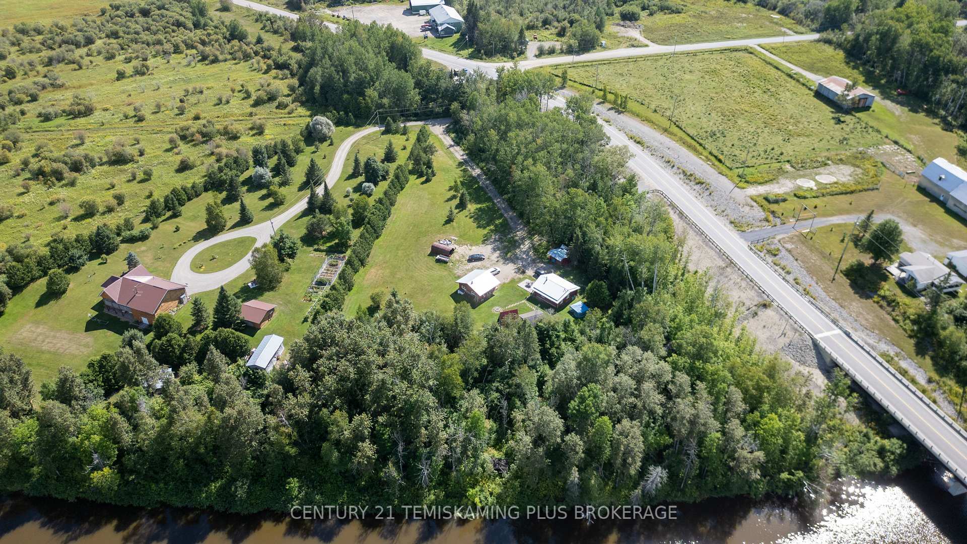 Photo 4 of 951701 569 Highway, Timiskaming, TIM - Outside - Rural — HOMEH