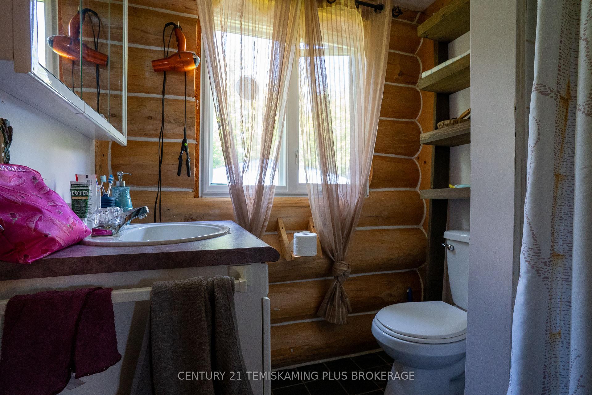 Photo 15 of 951701 569 Highway, Timiskaming, TIM - Outside - Rural — HOMEH