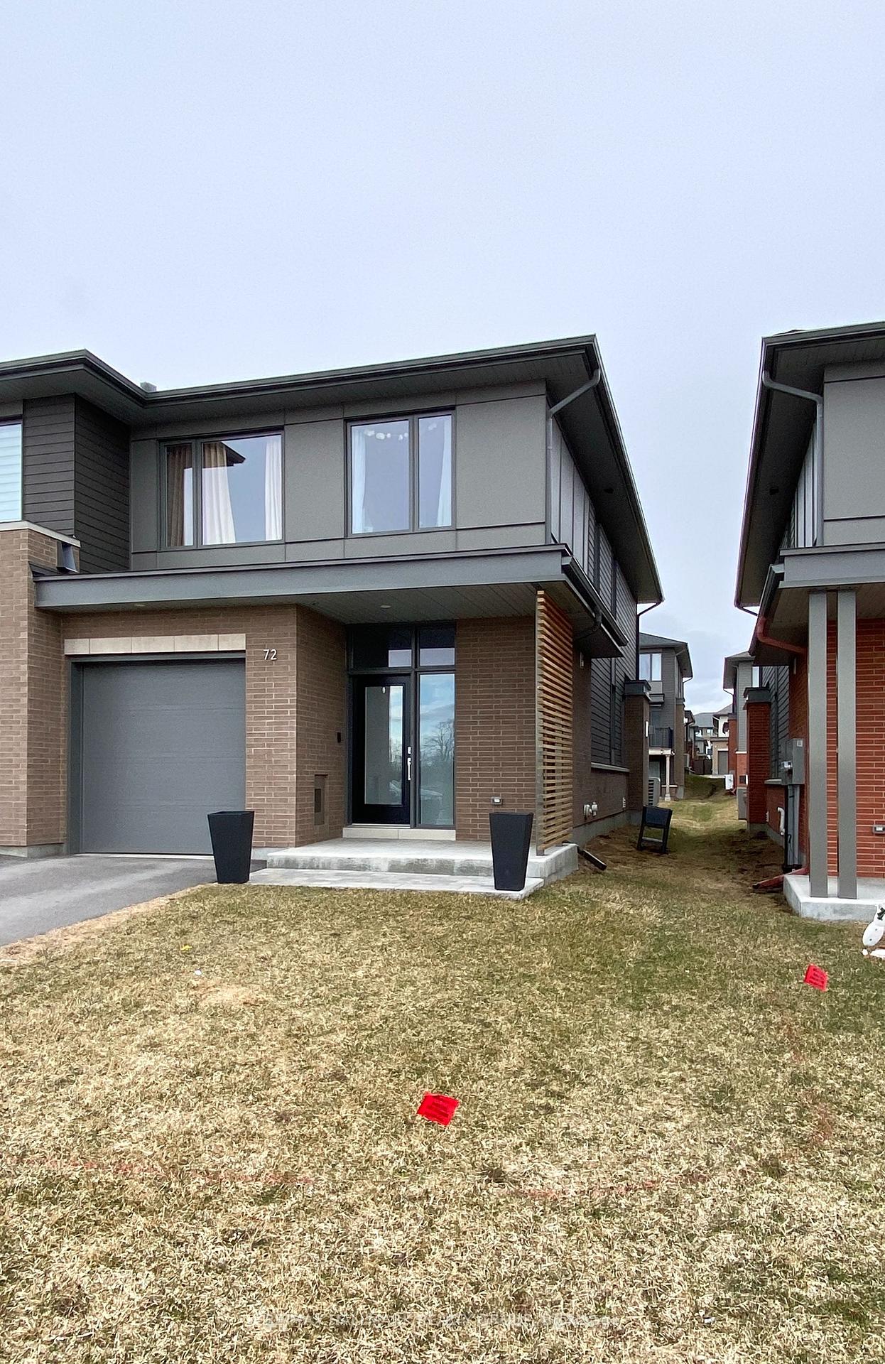 Photo 2 of 72 Michael Stoqua Street W, Ottawa, CFB Rockcliffe and Area — HOMEH