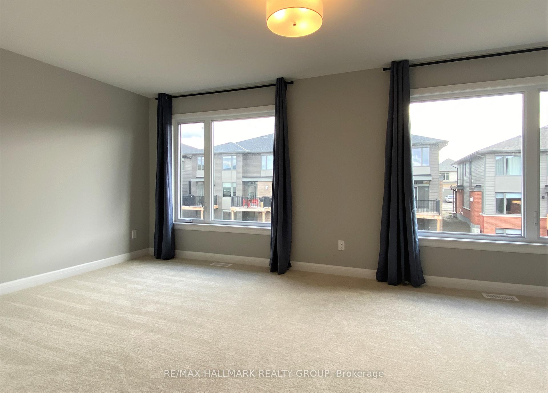 Photo 16 of 72 Michael Stoqua Street W, Ottawa, CFB Rockcliffe and Area — HOMEH