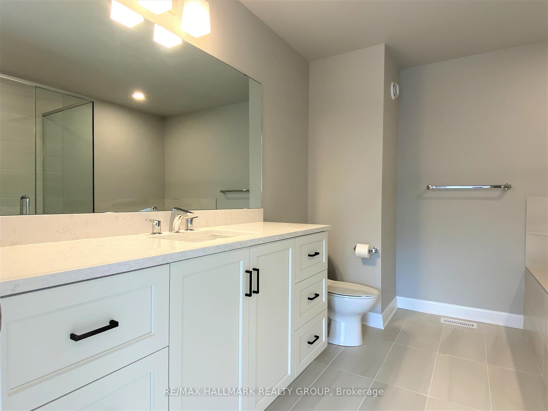 Photo 18 of 72 Michael Stoqua Street W, Ottawa, CFB Rockcliffe and Area — HOMEH