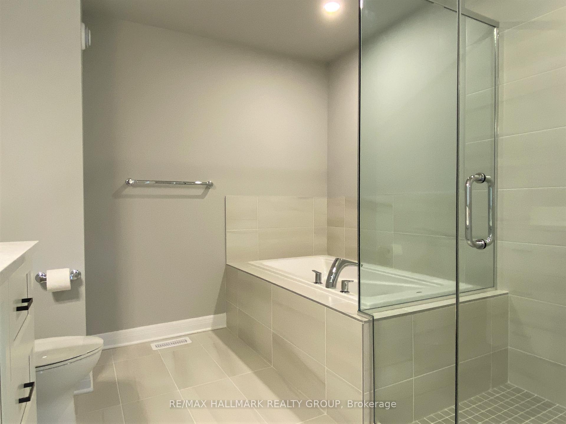 Photo 19 of 72 Michael Stoqua Street W, Ottawa, CFB Rockcliffe and Area — HOMEH