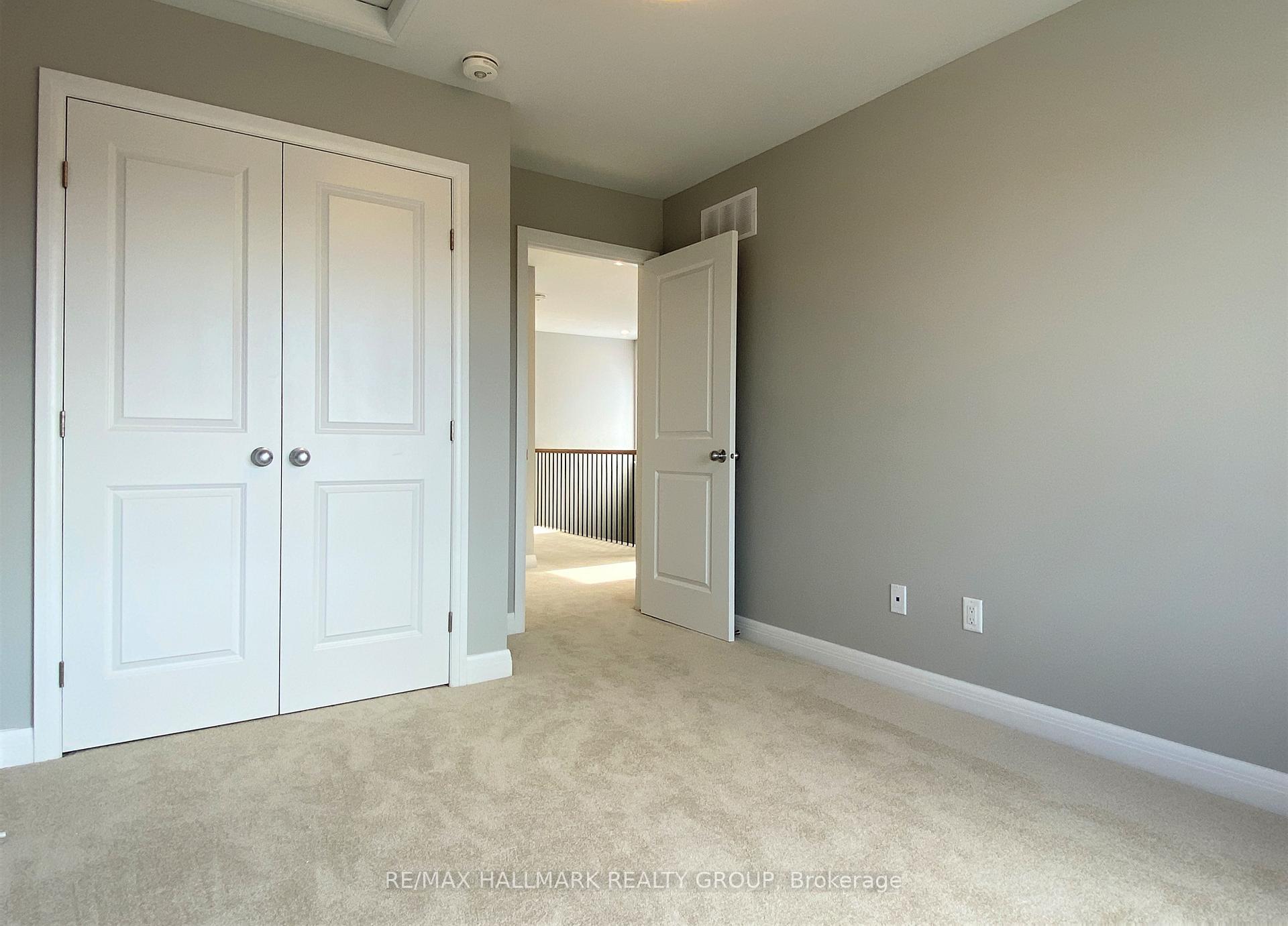 Photo 23 of 72 Michael Stoqua Street W, Ottawa, CFB Rockcliffe and Area — HOMEH
