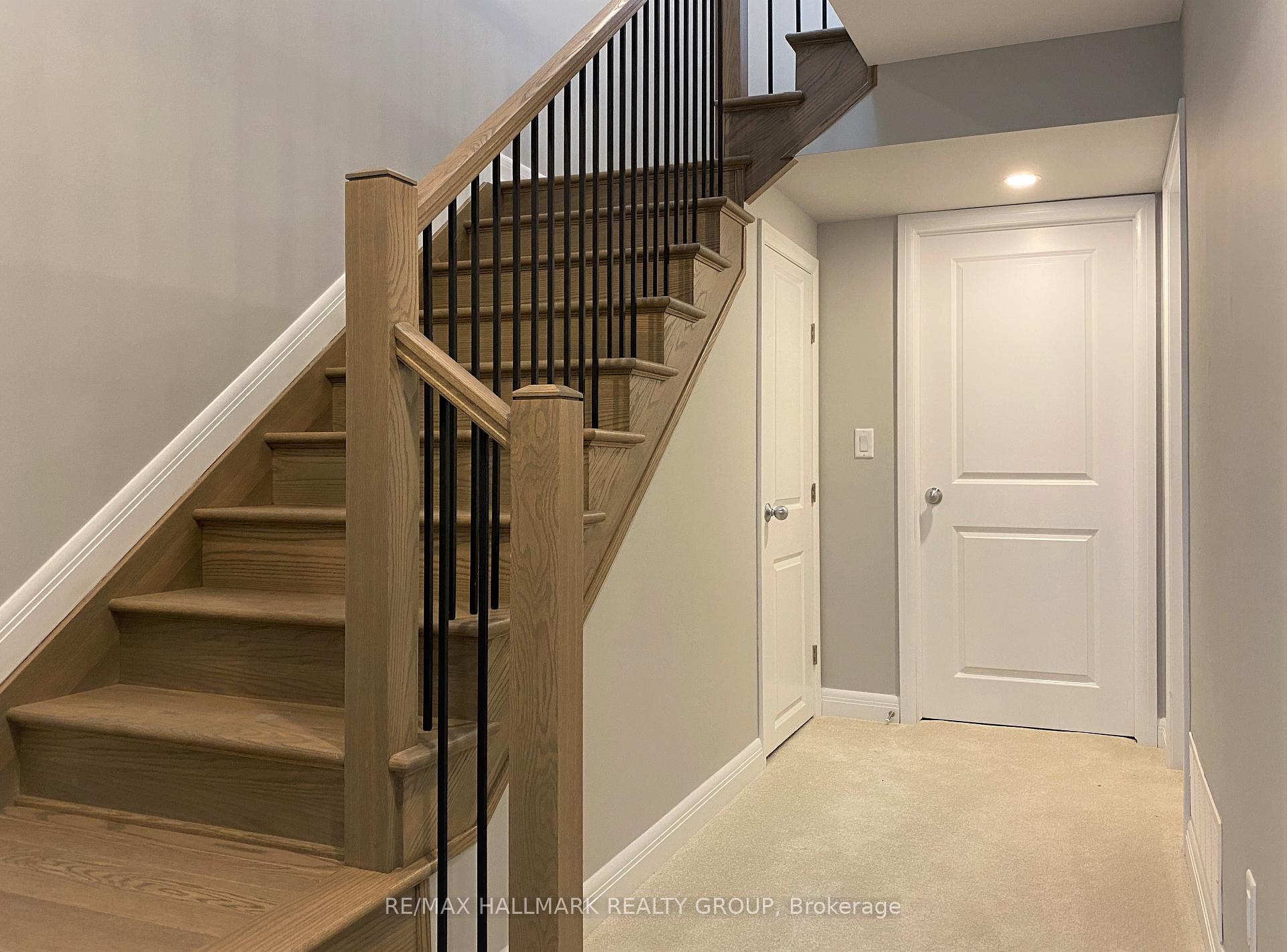 Photo 28 of 72 Michael Stoqua Street W, Ottawa, CFB Rockcliffe and Area — HOMEH