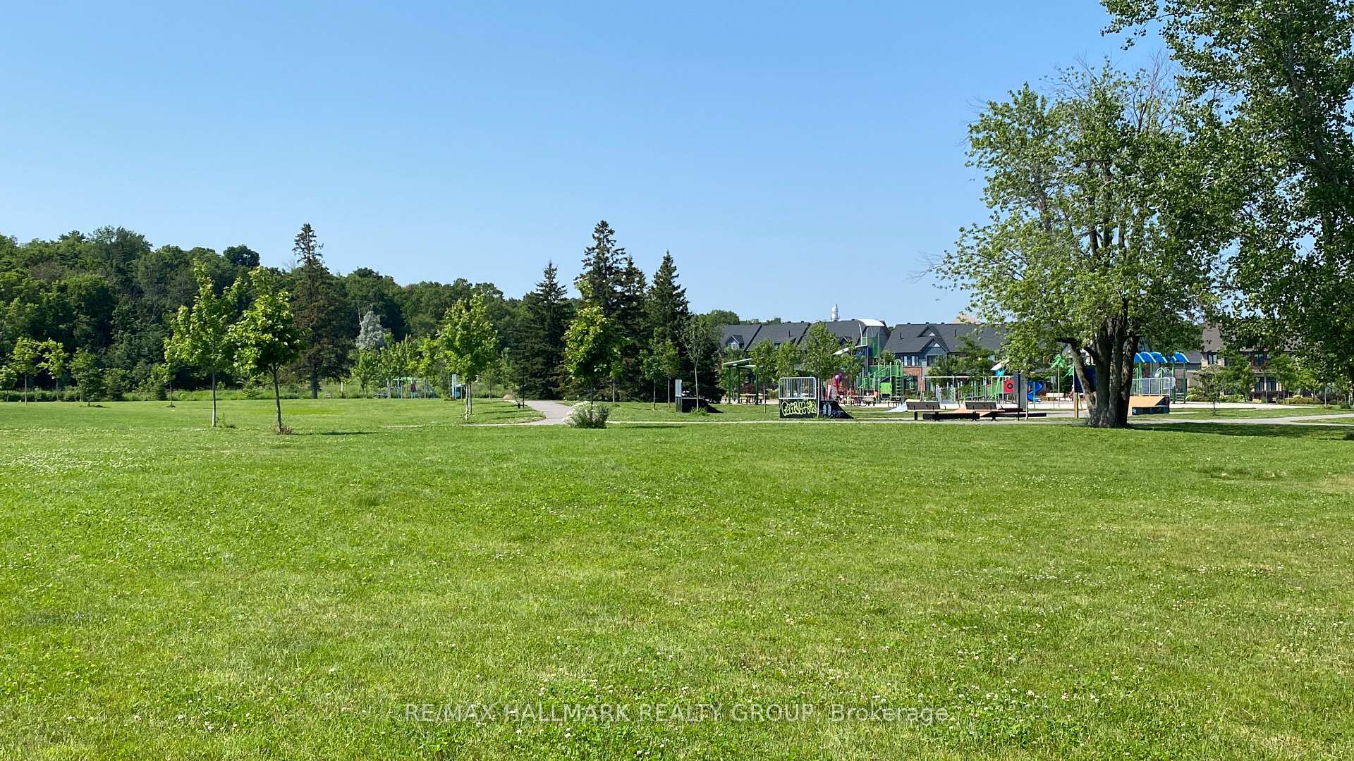 Photo 33 of 72 Michael Stoqua Street W, Ottawa, CFB Rockcliffe and Area — HOMEH