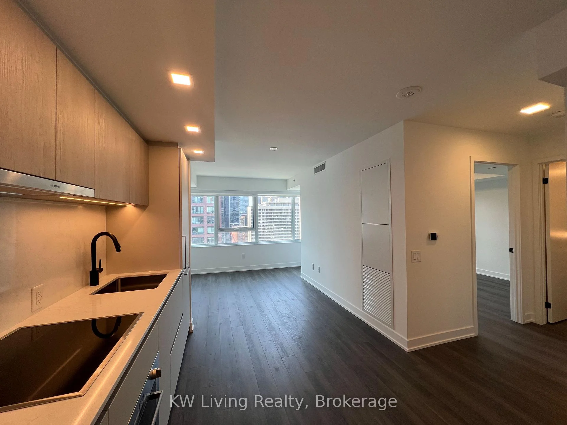 Photo 15 of Unit 5005, 609 Sherbourne Street, Toronto, North St. James Town — HOMEH