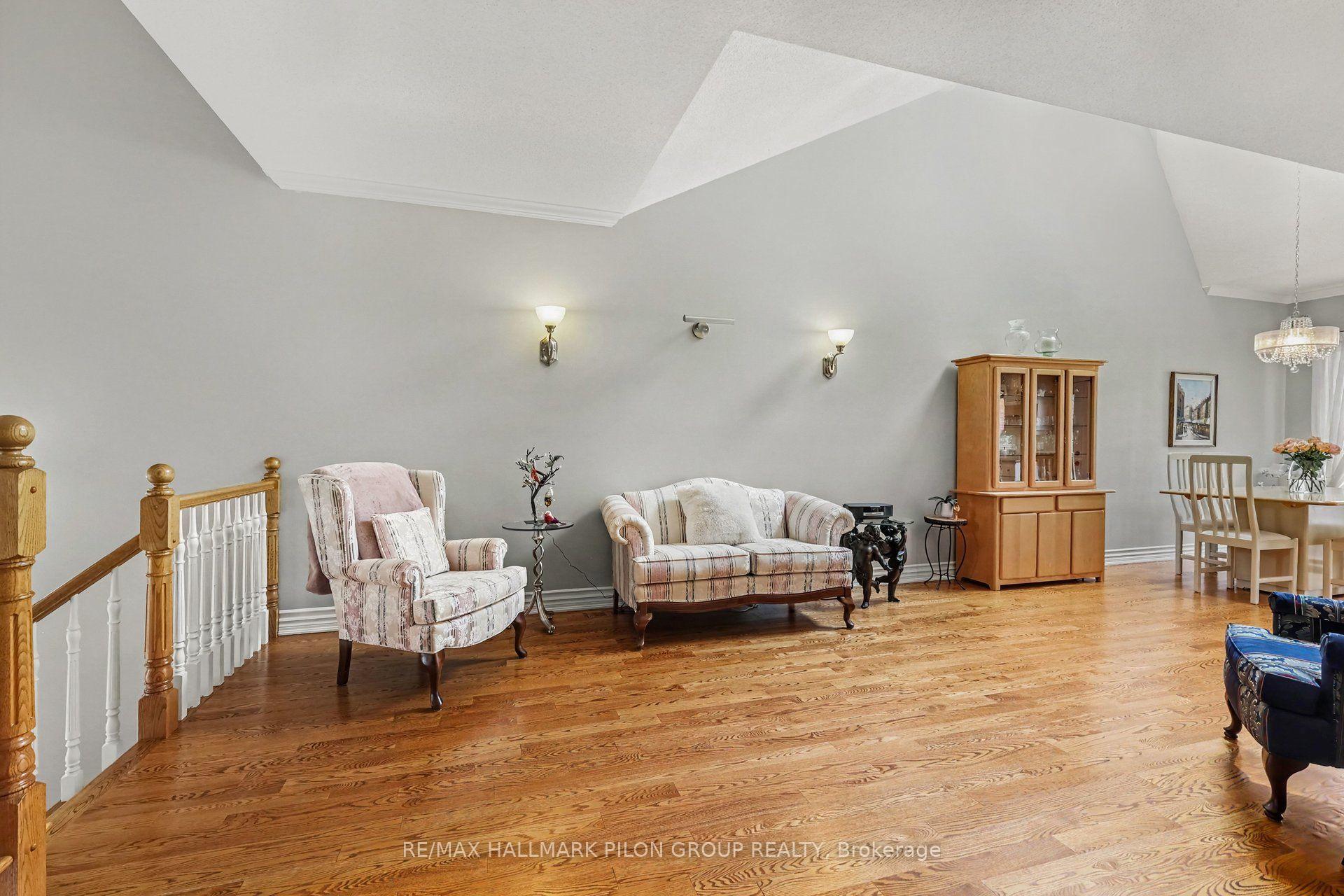 Photo 4 of 60 Callaway Court, Ottawa, Orleans/Sunridge — HOMEH