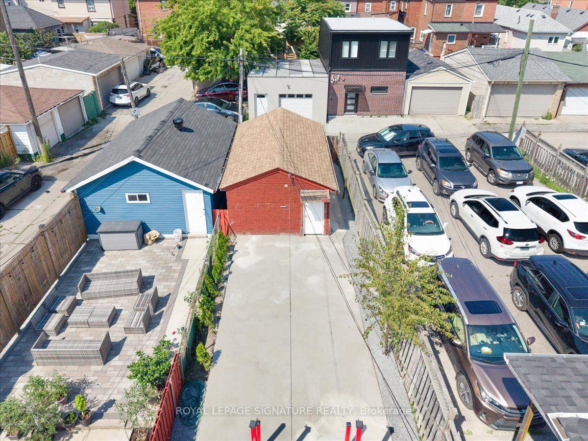 Photo 33 of 234 Nairn Avenue, Toronto, Caledonia-Fairbank — HOMEH