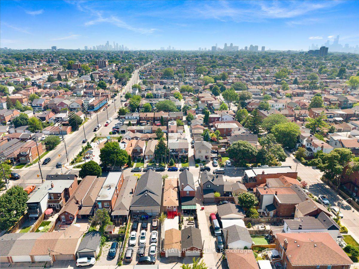 Photo 41 of 234 Nairn Avenue, Toronto, Caledonia-Fairbank — HOMEH