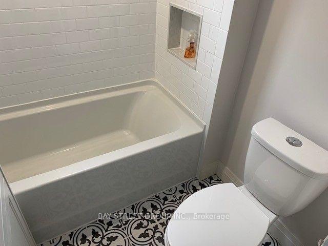 Photo 11 of Unit Upper, 358 horner Avenue, Etobicoke, Alderwood — HOMEH