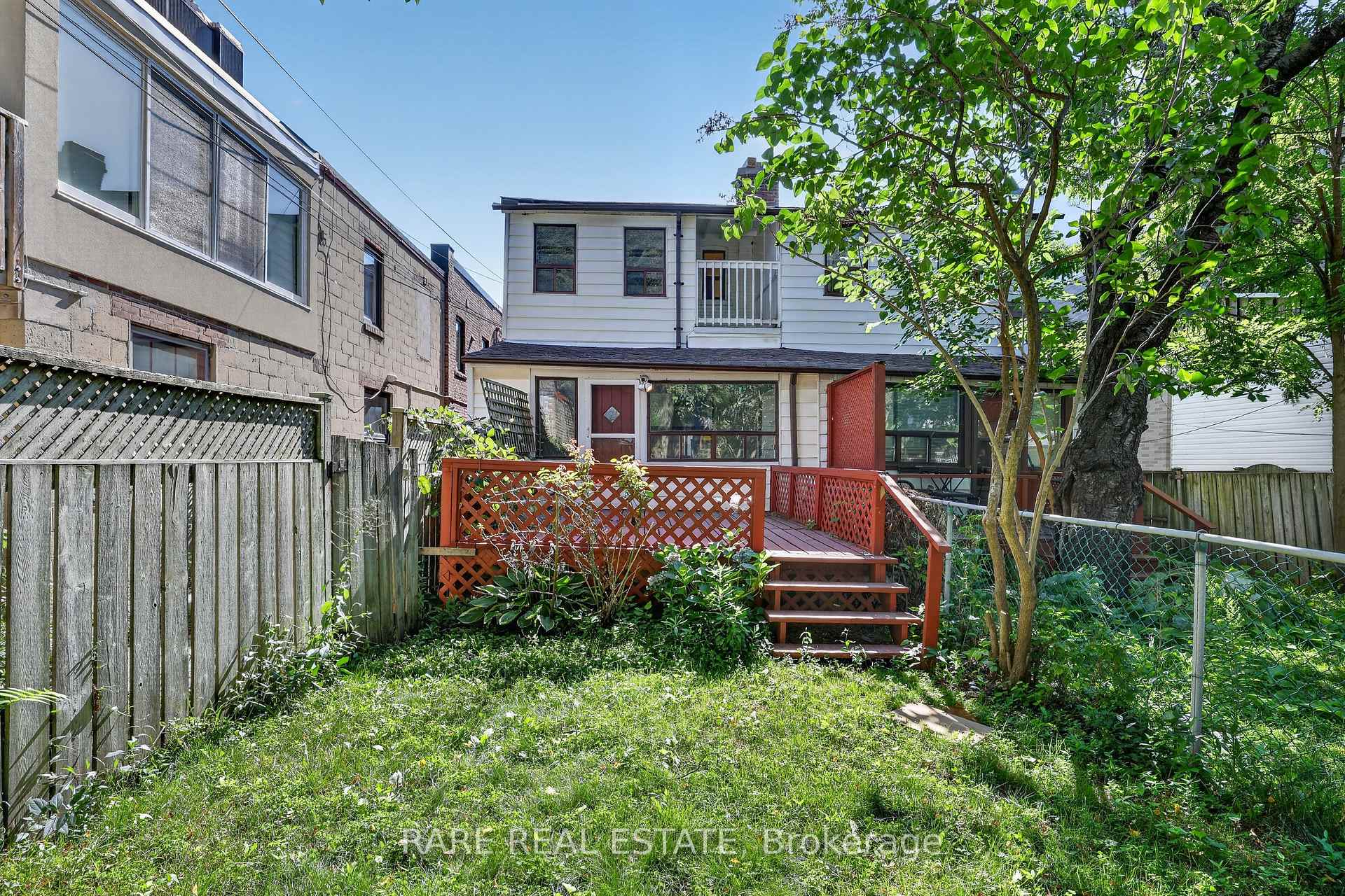 Photo 13 of 890 & 892 Broadview Avenue, Toronto, Playter Estates-Danforth — HOMEH