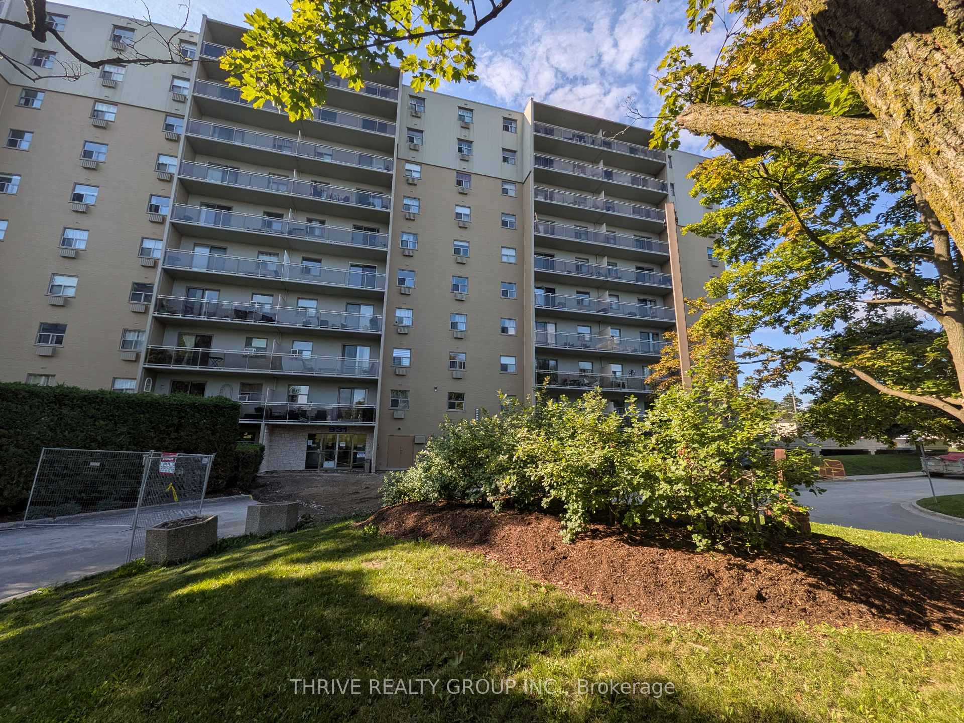 Photo of Unit 111, 931 Wonderland Road S