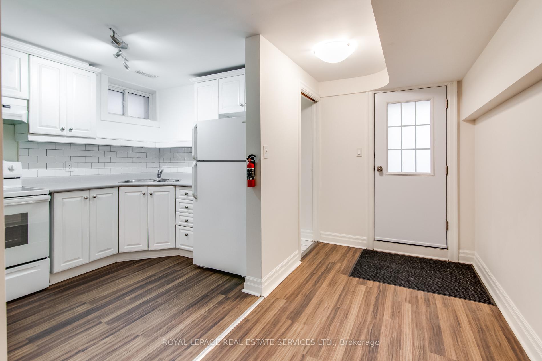 Photo 2 of Unit L, 116 Gillard Avenue, Toronto, Greenwood-Coxwell — HOMEH