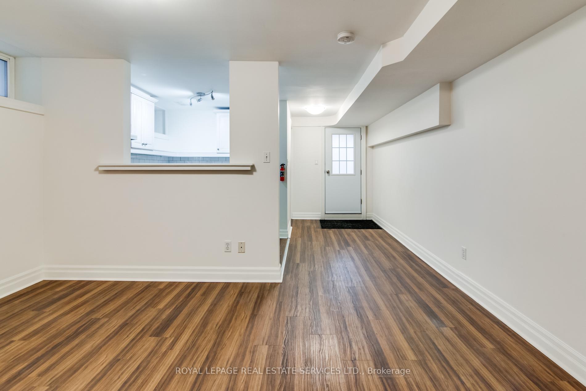 Photo 12 of Unit L, 116 Gillard Avenue, Toronto, Greenwood-Coxwell — HOMEH