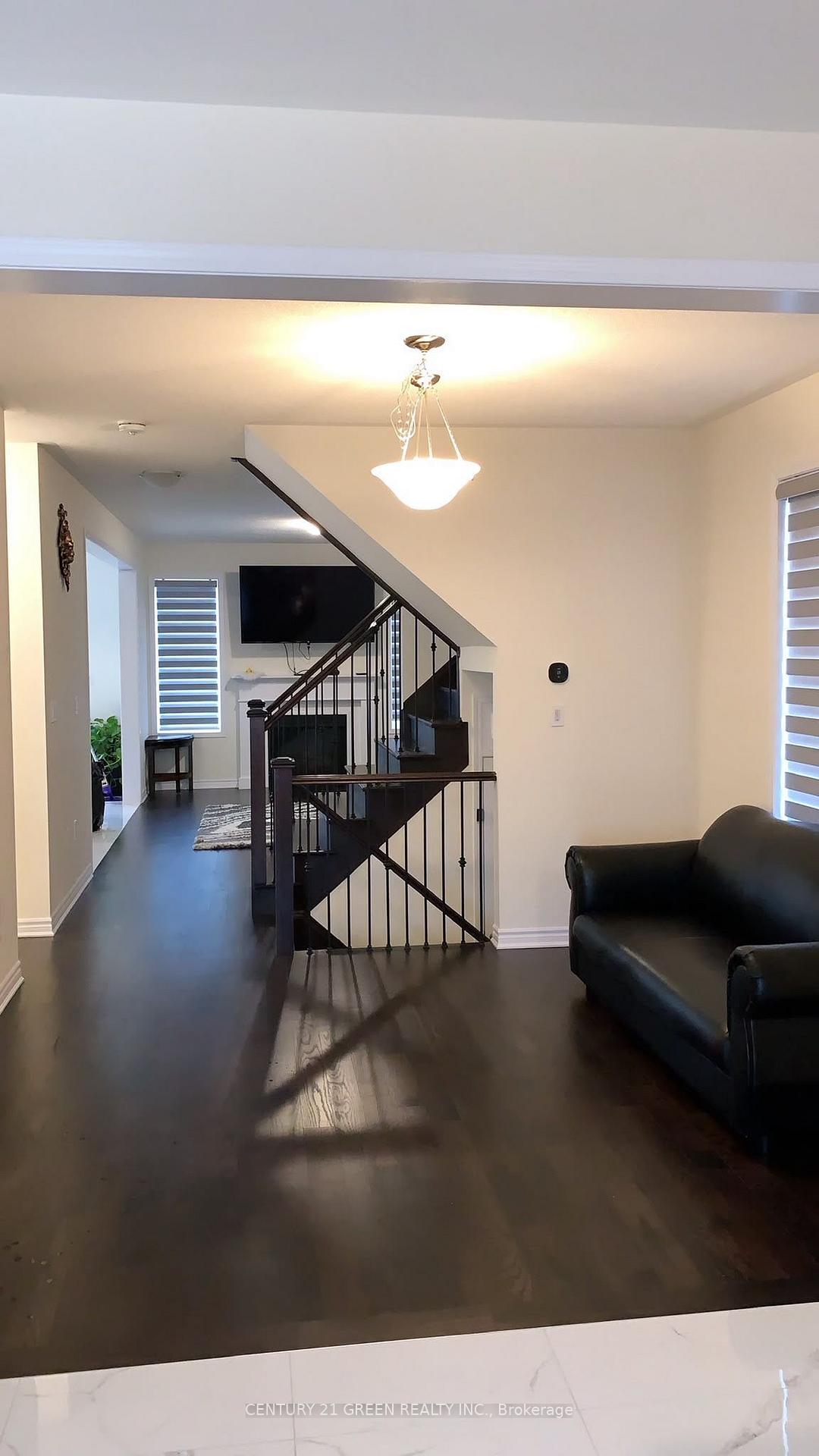 Photo 4 of 1064 Belcourt Street, Pickering, Rural Pickering — HOMEH