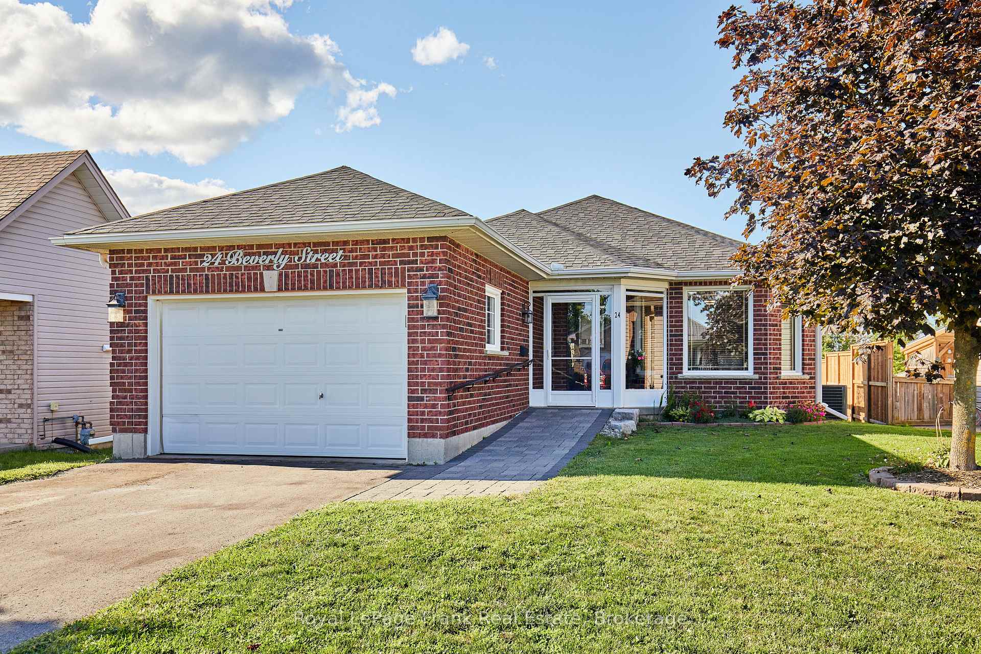 Photo 1 of 24 Beverly Street, Kawartha Lakes, Lindsay — HOMEH